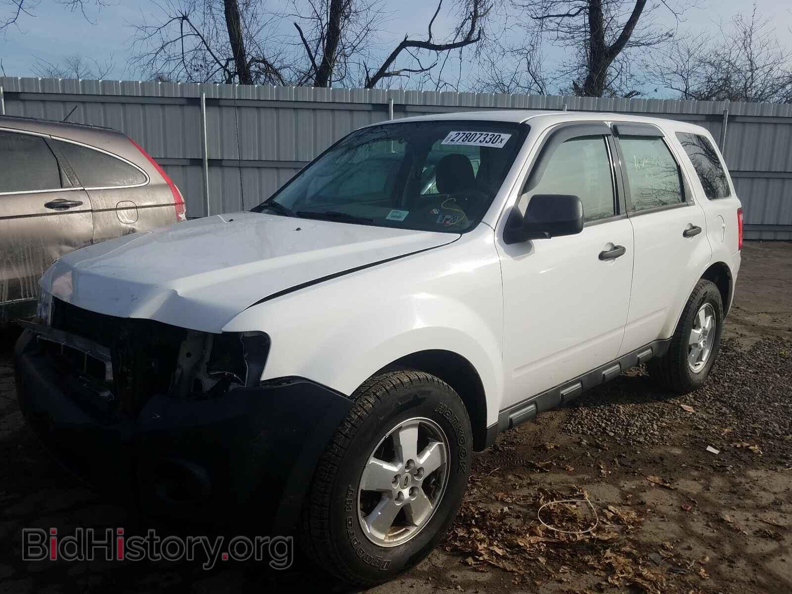 2011 FORD ESCAPE - VIN: 1FMCU9C73BKB99076 - Photo 2
