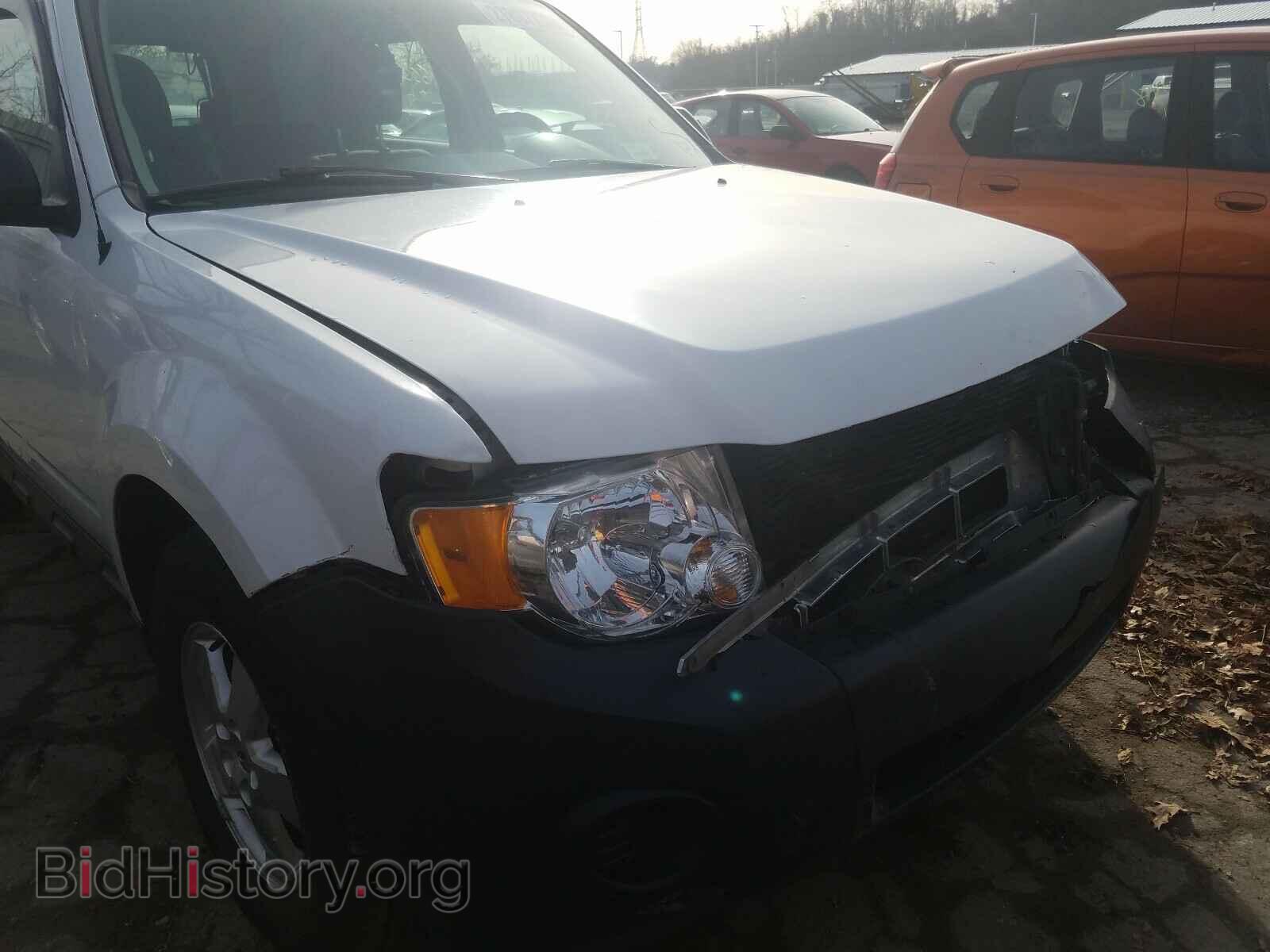 2011 FORD ESCAPE - VIN: 1FMCU9C73BKB99076 - Photo 9