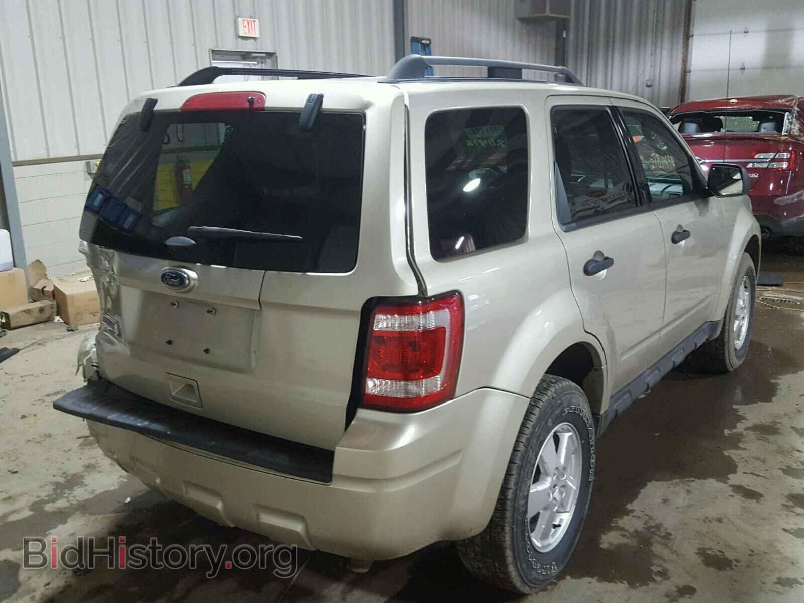 2011 FORD ESCAPE - VIN: 1FMCU9D76BKC03152 - Photo 4