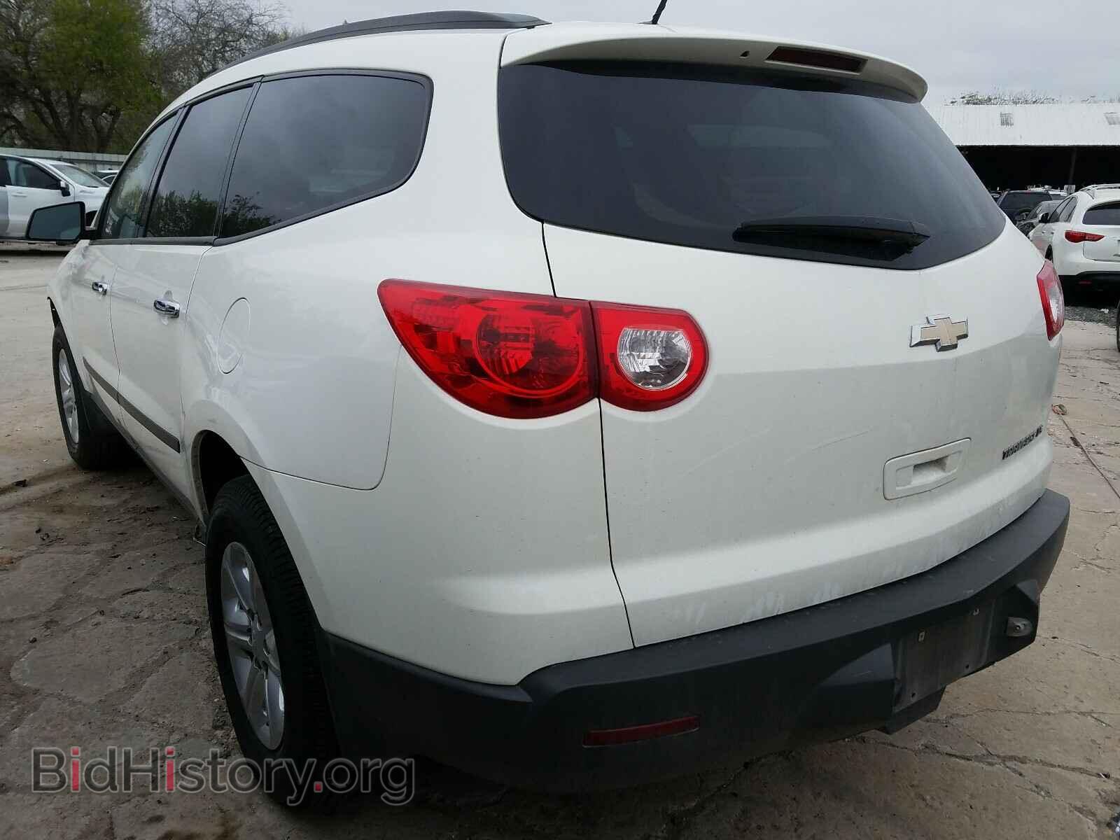 2012 CHEVROLET TRAVERSE - VIN: 1GNKRFED8CJ411696 - Фото 3