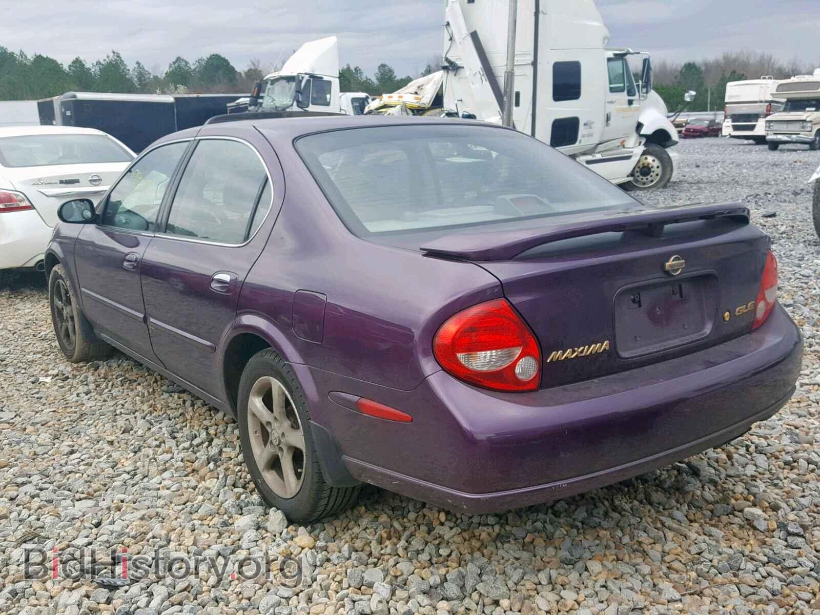 2000 NISSAN MAXIMA - VIN: JN1CA31D2YT712570 - Фото 3