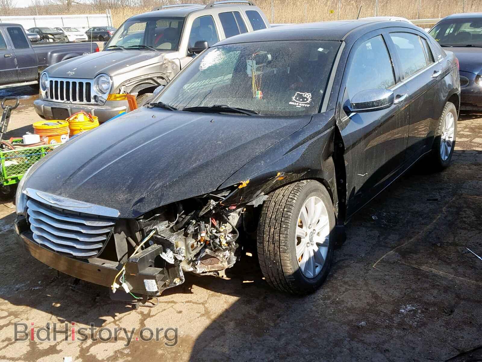 2014 CHRYSLER 200 - VIN: 1C3CCBCG1EN134670 - Photo 2
