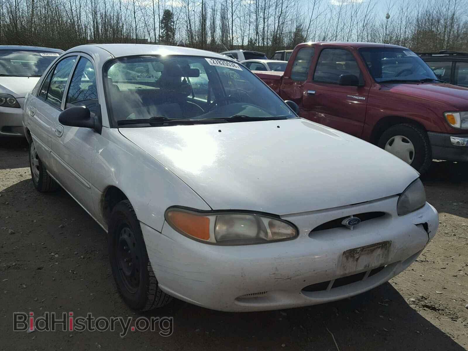 Photo 3FAFP13P6YR235475 - FORD ESCORT 2000