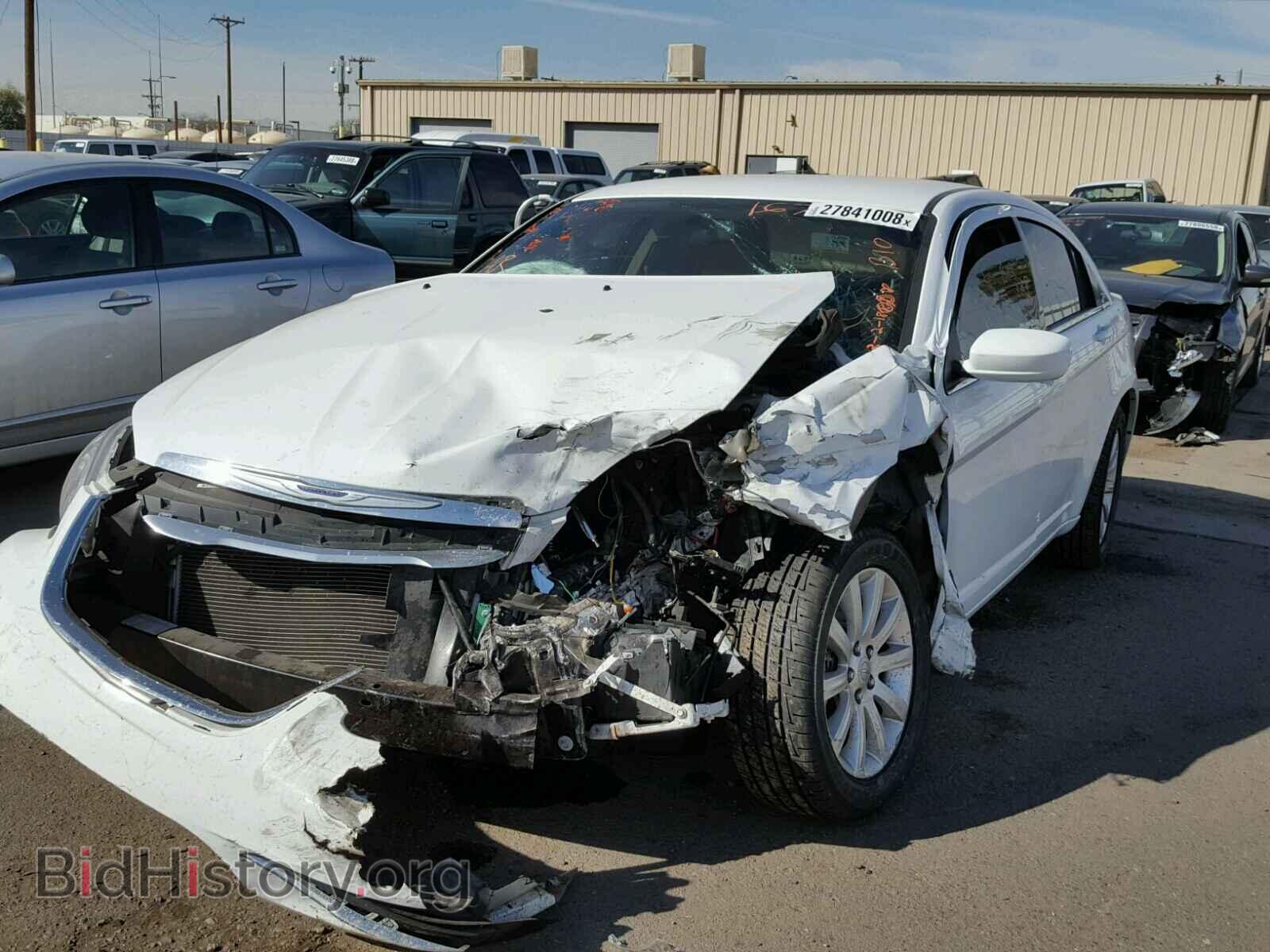 2011 CHRYSLER 200 - VIN: 1C3BC1FB4BN554876 - Фото 2