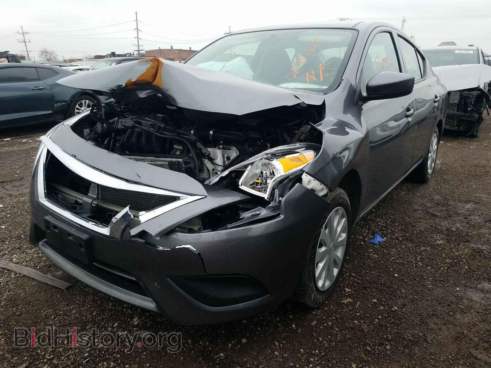2019 NISSAN VERSA - VIN: 3N1CN7AP3KL820424 - Photo 2