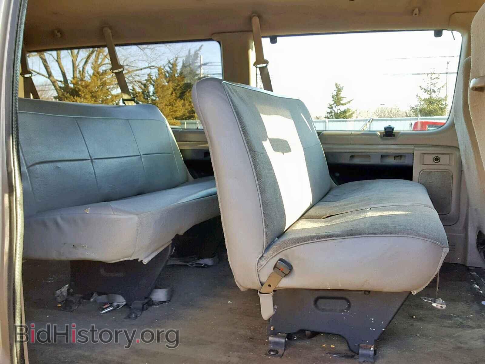 2001 FORD ECONOLINE - VIN: 1FBSS31L61HB64681 - Photo 2