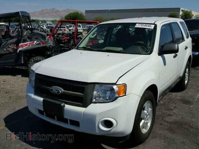 2011 FORD ESCAPE - VIN: 1FMCU0C76BKA45103 - Фото 2