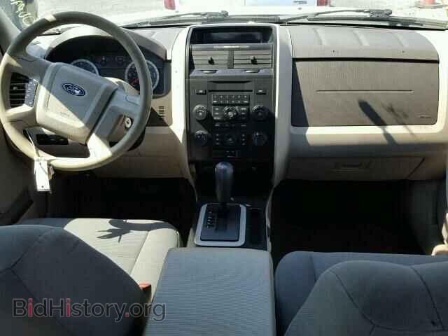 2011 FORD ESCAPE - VIN: 1FMCU0C76BKA45103 - Фото 9