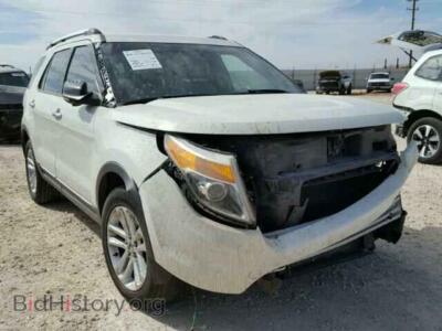 2011 Ford EXPLORER EXPLORER X, белый — VIN 1FMHK7D82BGA92837, Copart