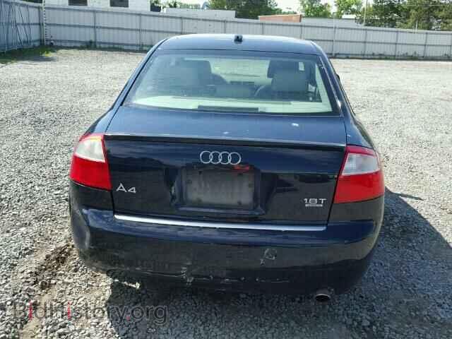 2005 AUDI A4 - VIN: WAULC68E85A095896 - Фото 10