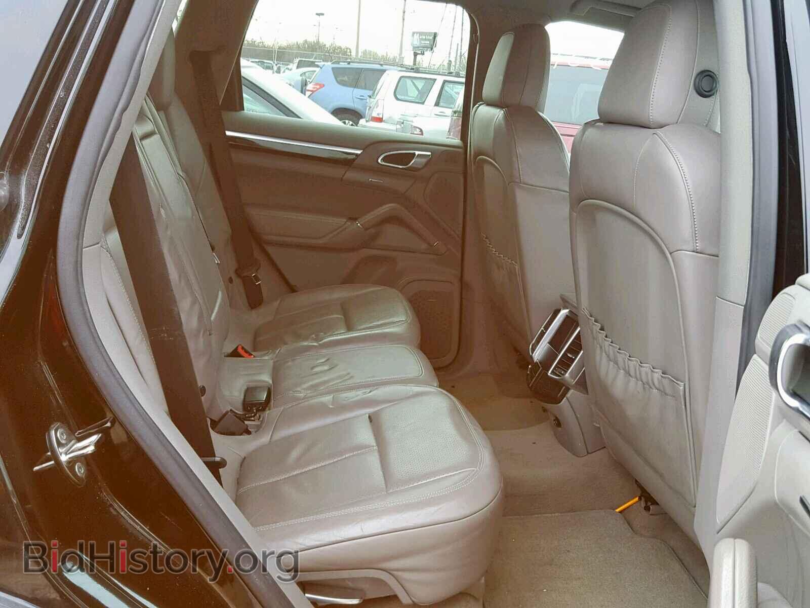 2011 PORSCHE CAYENNE S - VIN: WP1AB2A21BLA48052 - Photo 6