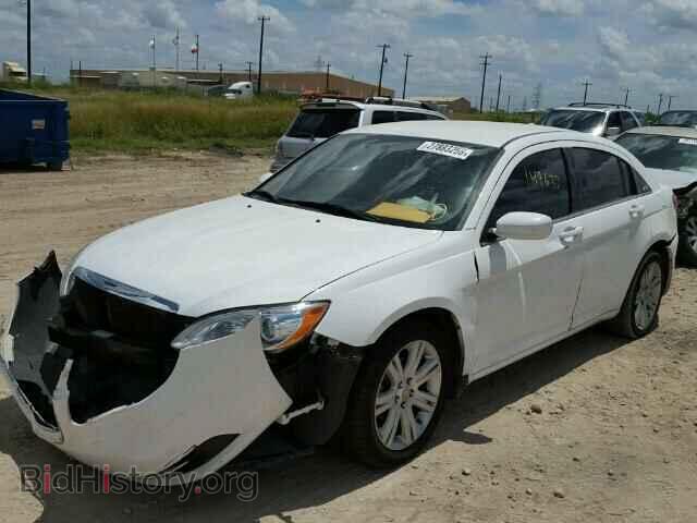 2013 CHRYSLER 200 - VIN: 1C3CCBBBXDN600746 - Фото 2