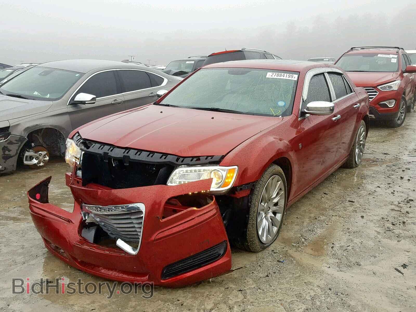 2013 CHRYSLER 300 - VIN: 2C3CCAAG3DH727029 - Фото 2