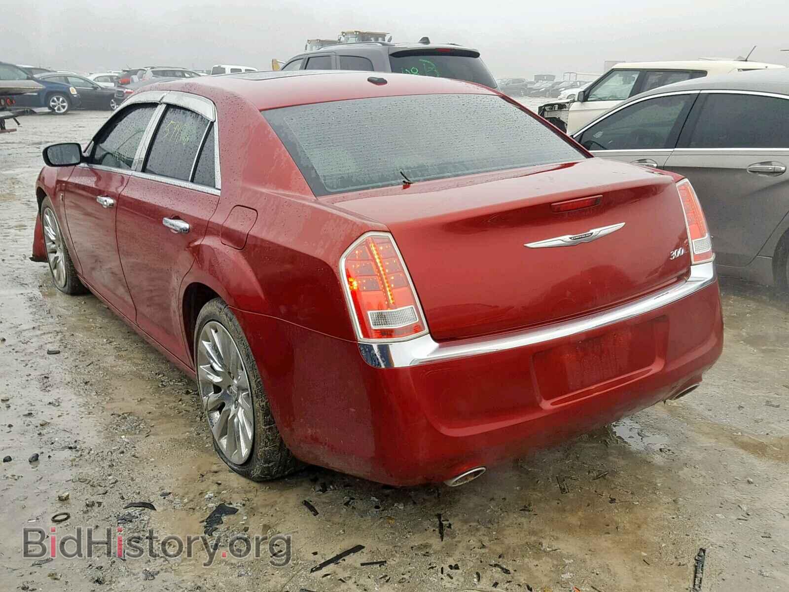 2013 CHRYSLER 300 - VIN: 2C3CCAAG3DH727029 - Фото 3