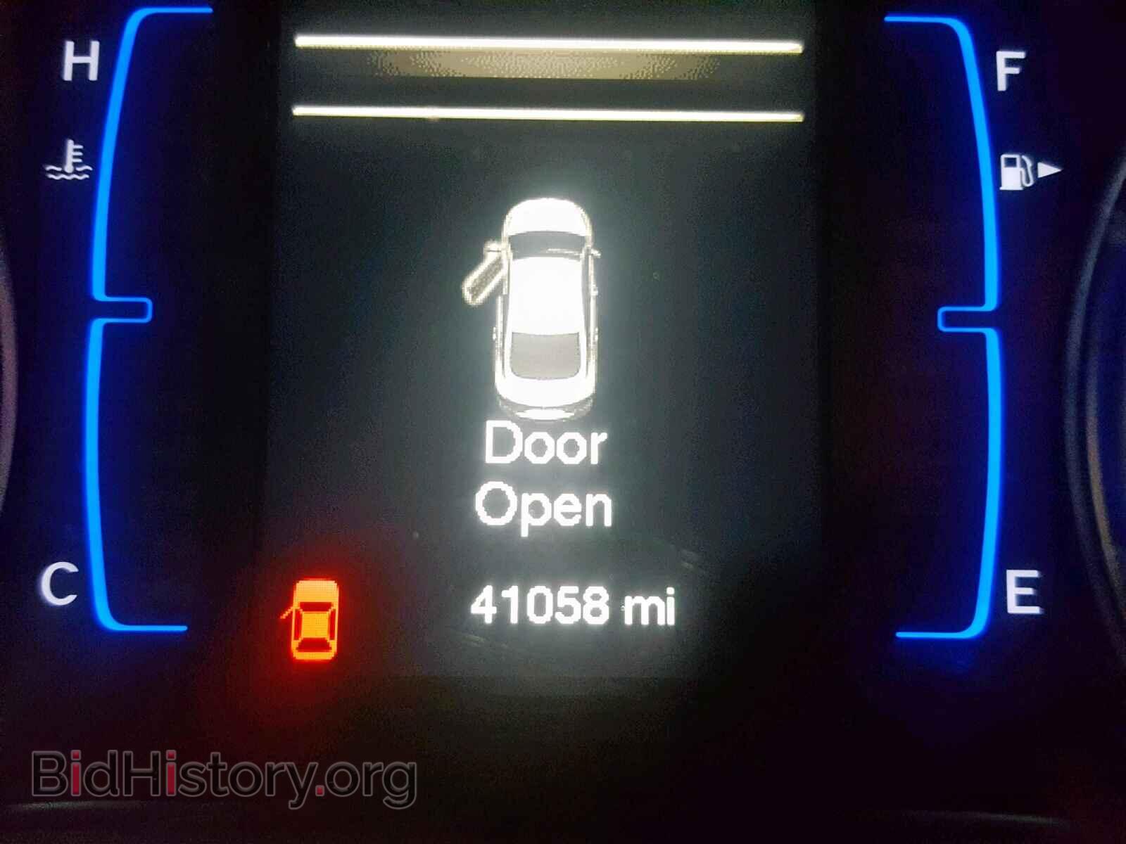 2016 CHRYSLER 200 - VIN: 1C3CCCBB4GN139263 - Photo 8