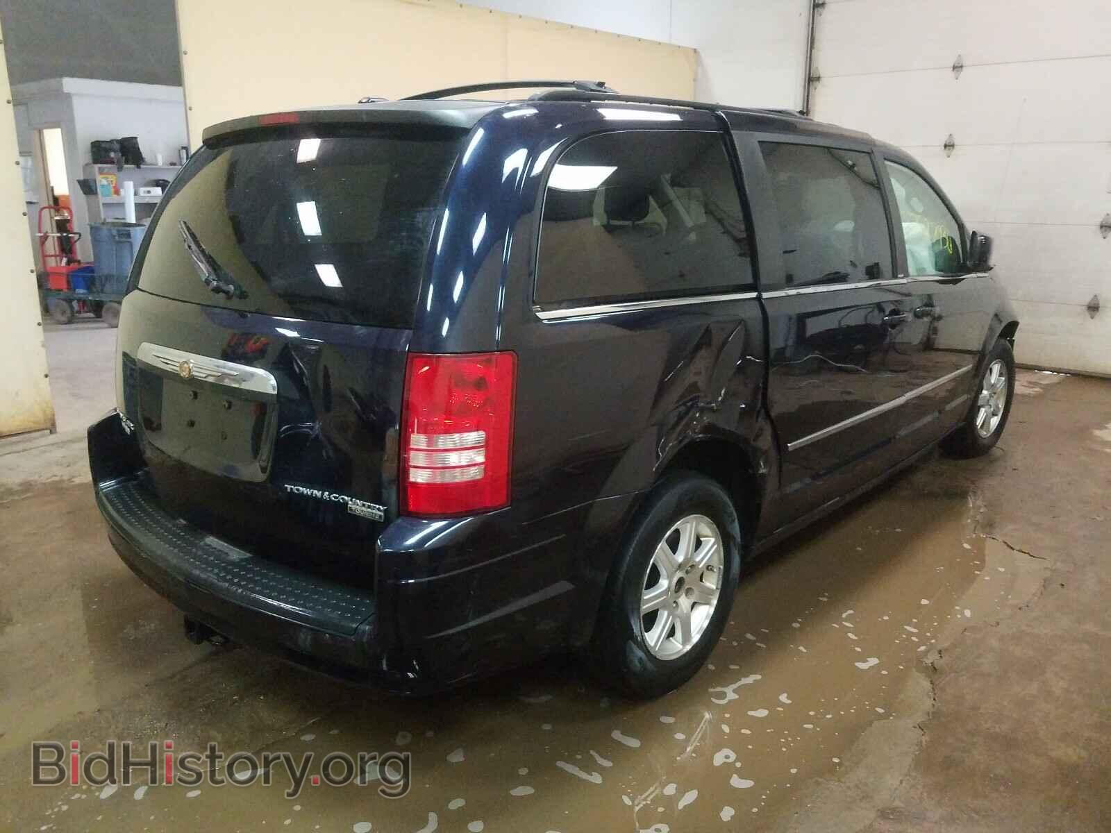 2010 CHRYSLER TOWN & COU - VIN: 2A4RR5D18AR456892 - Фото 4