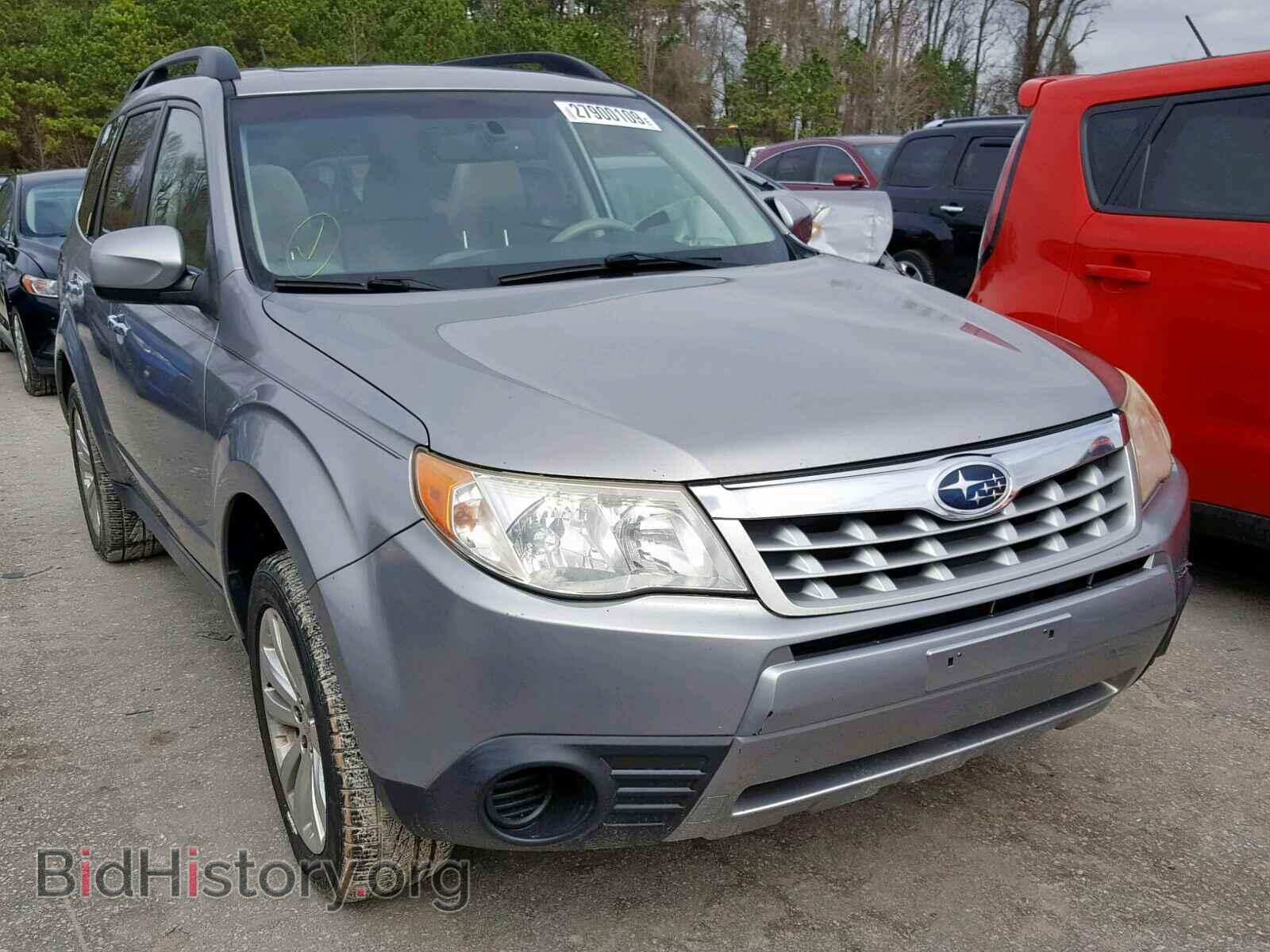 Photo  - SUBARU FORESTER 2011
