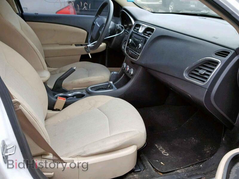 2012 Chrysler 200 (VIN 1C3CCBAB6CN112930) — фото 5 из 10