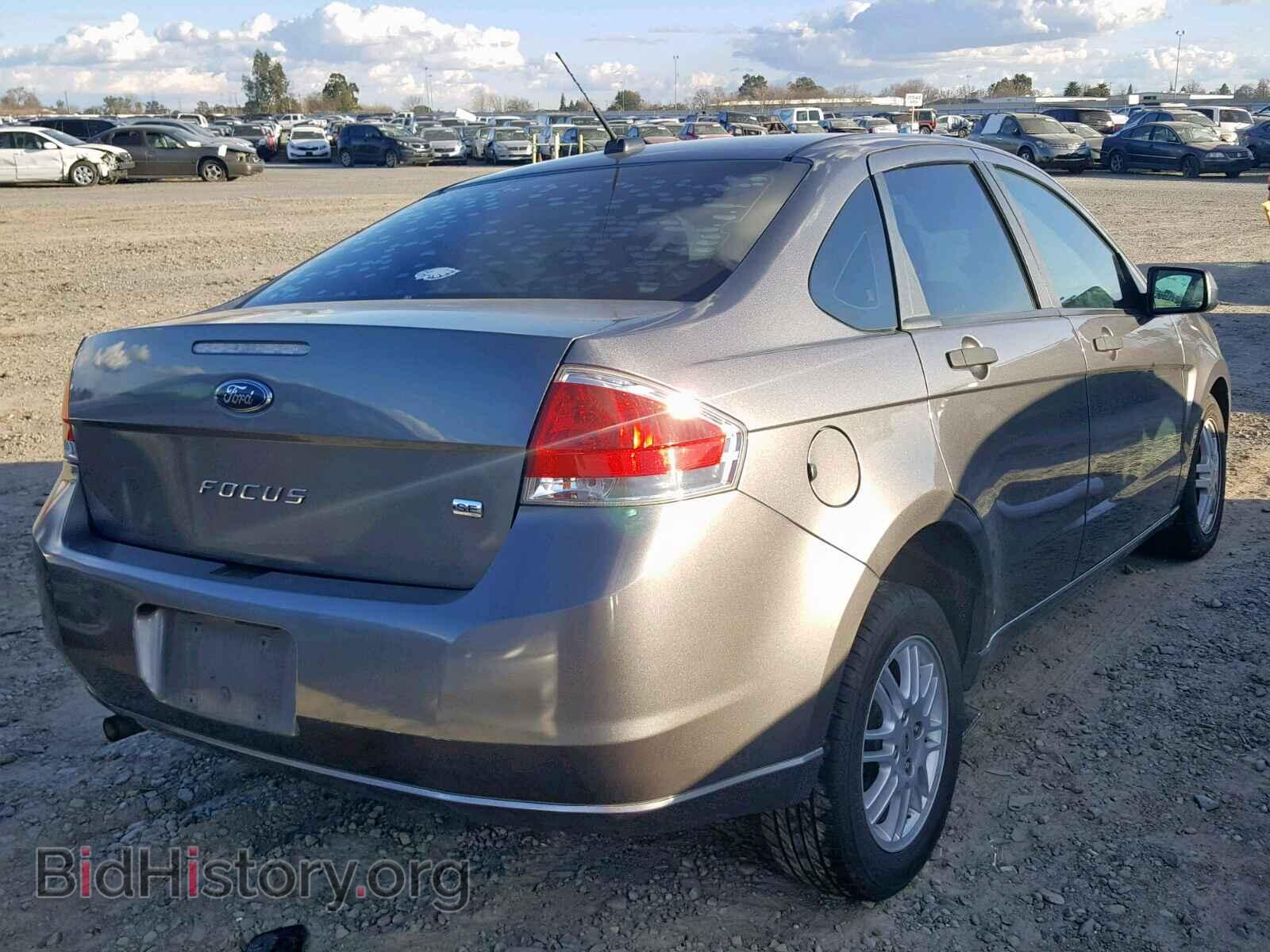 2011 FORD FOCUS SE - VIN: 1FAHP3FN6BW103853 - Фото 4