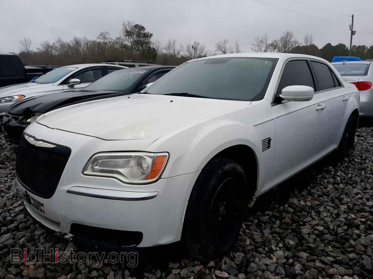 2012 CHRYSLER 300 - VIN: 2C3CCAAG6CH238042 - Фото 2