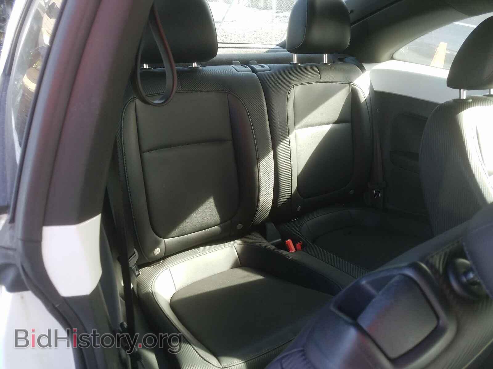2012 VOLKSWAGEN BEETLE - VIN: 3VWJP7AT8CM647309 - Фото 6