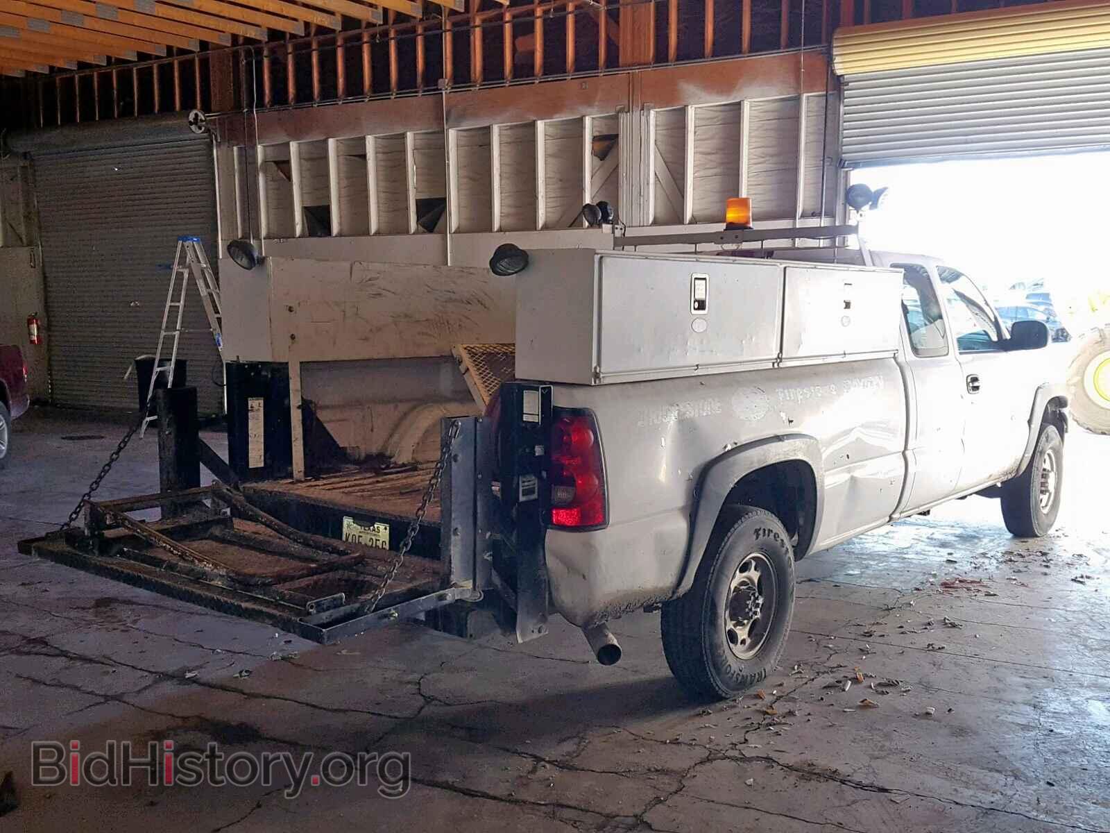 2005 CHEVROLET SILVERADO - VIN: 1GCHC29UX5E308332 - Фото 4