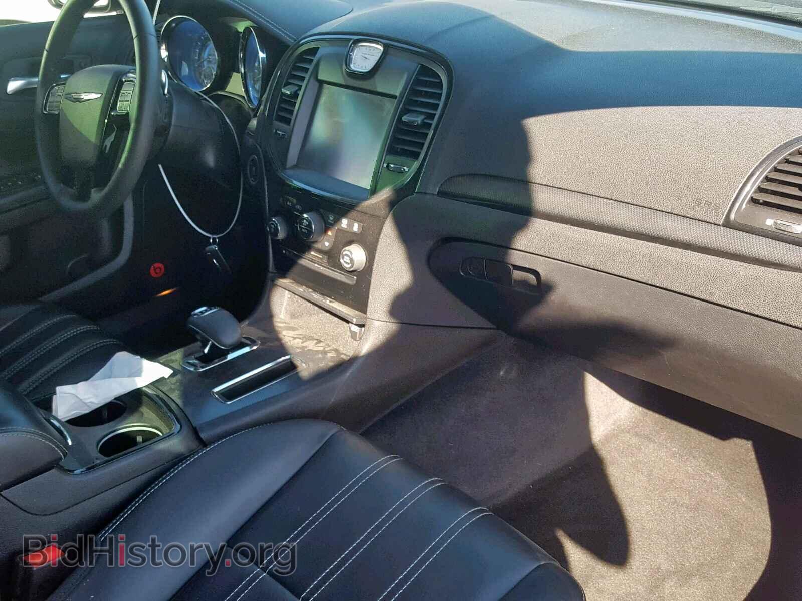 2014 CHRYSLER 300 - VIN: 2C3CCABG3EH352534 - Фото 9