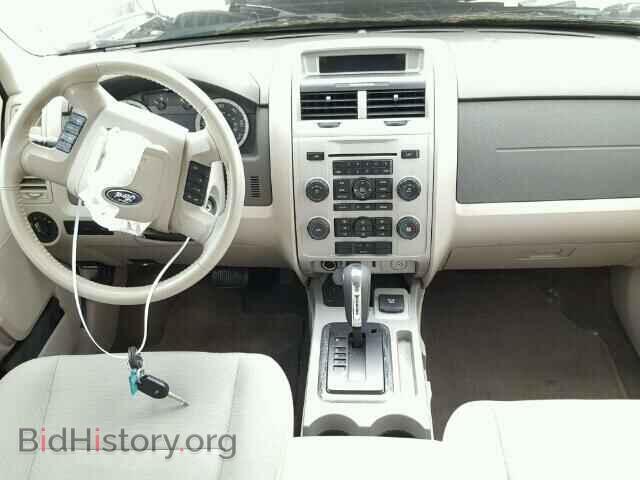 2011 FORD ESCAPE - VIN: 1FMCU5K34BKA88186 - Фото 9