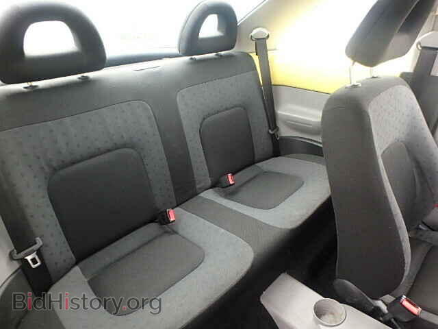 2000 VOLKSWAGEN BEETLE - VIN: 3VWBC21C4YM424324 - Фото 6