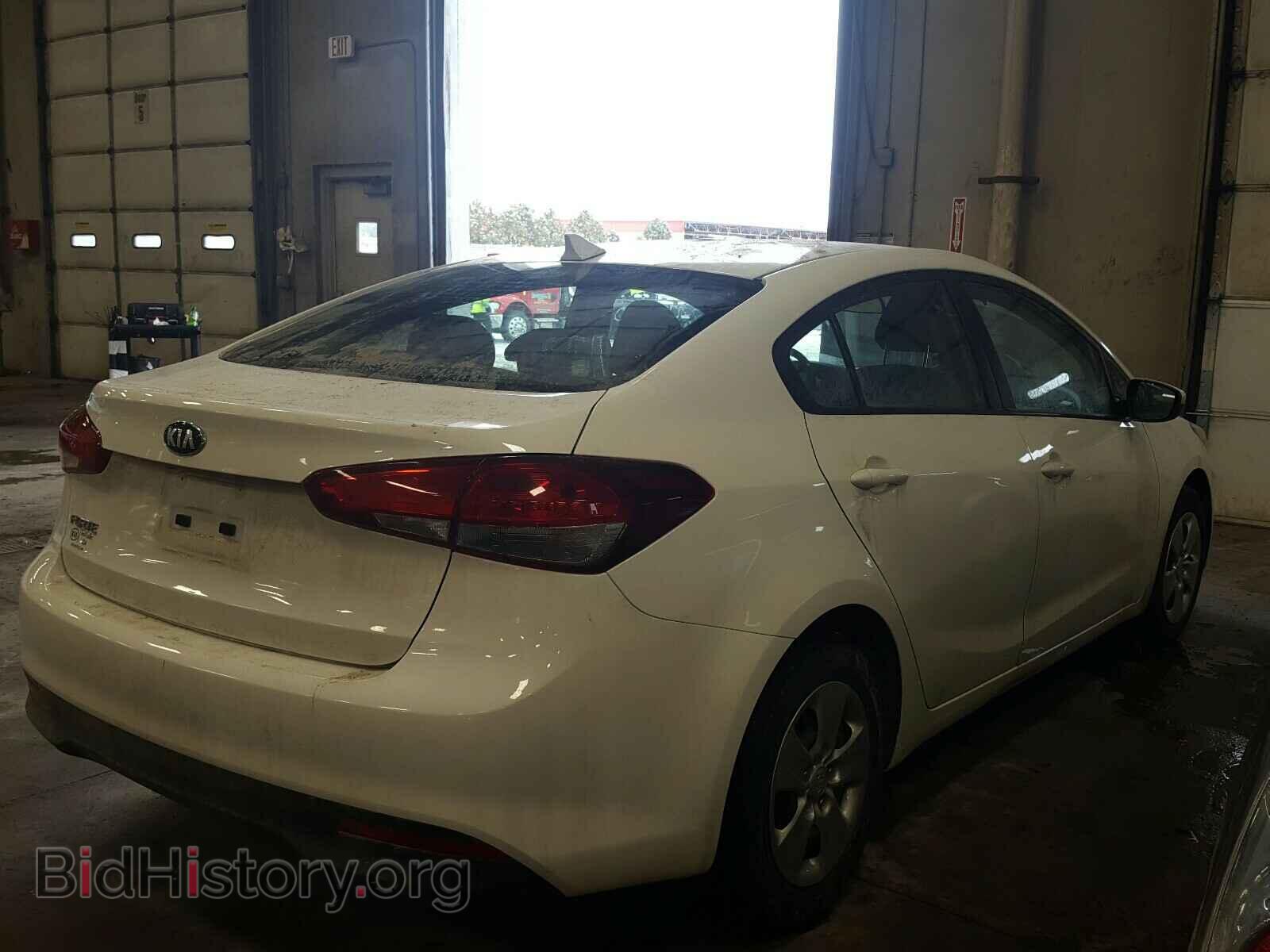 2017 KIA FORTE - VIN: 3KPFK4A71HE045328 - Фото 4