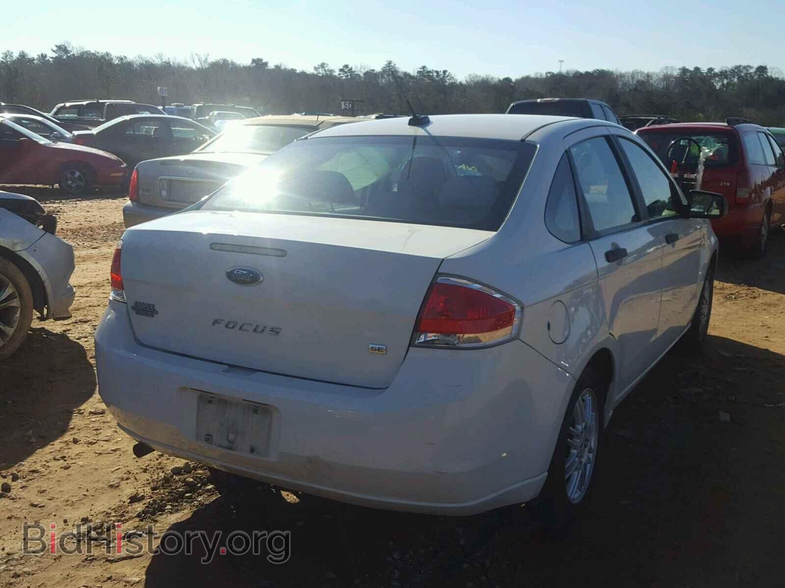 2010 FORD FOCUS - VIN: 1FAHP3FN6AW148936 - Photo 4