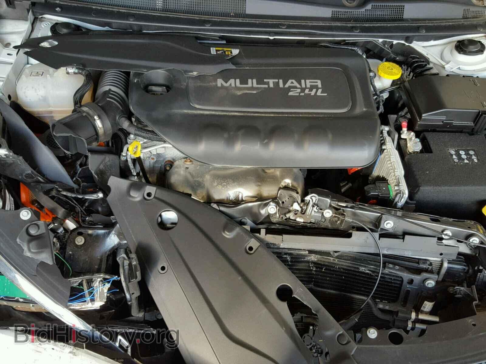 2015 CHRYSLER 200 - VIN: 1C3CCCAB1FN641745 - Фото 7