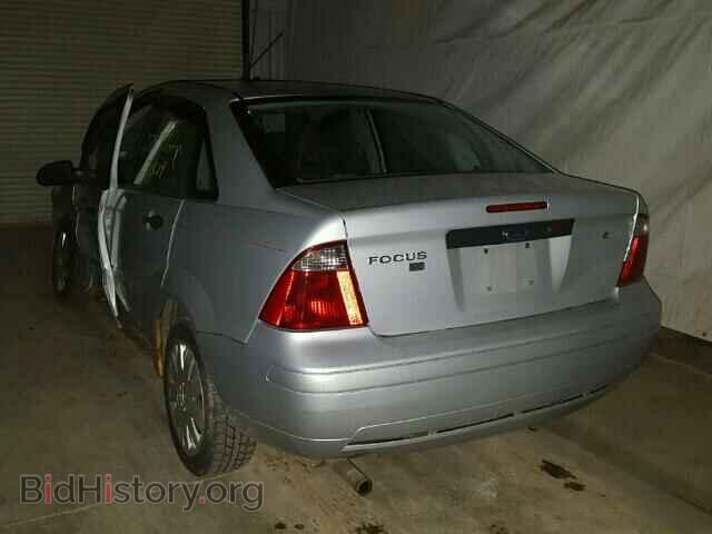 2005 FORD FOCUS - VIN: 1FAFP34N75W109739 - Фото 3