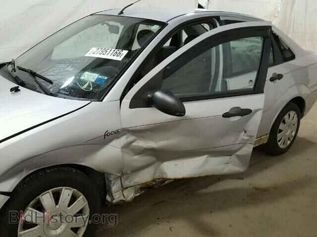 2005 FORD FOCUS - VIN: 1FAFP34N75W109739 - Фото 9
