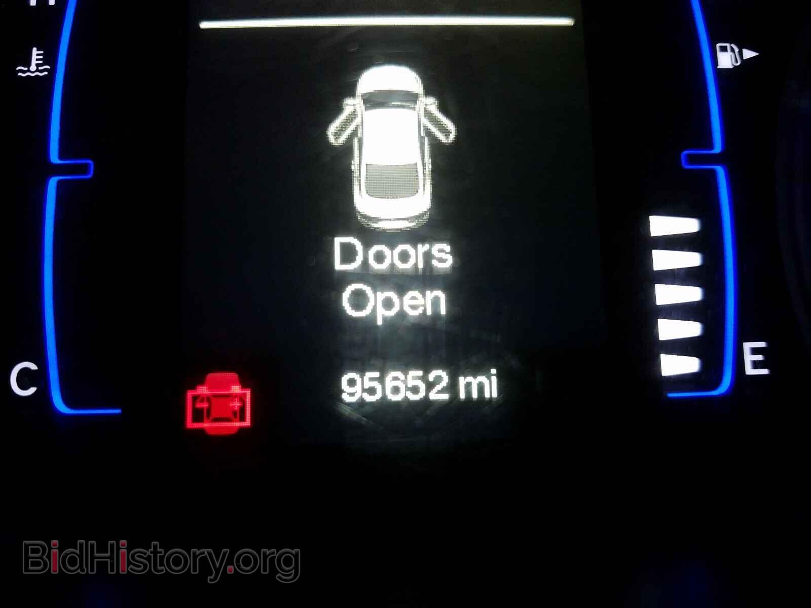 2015 CHRYSLER 200 - VIN: 1C3CCCAB9FN629259 - Photo 8