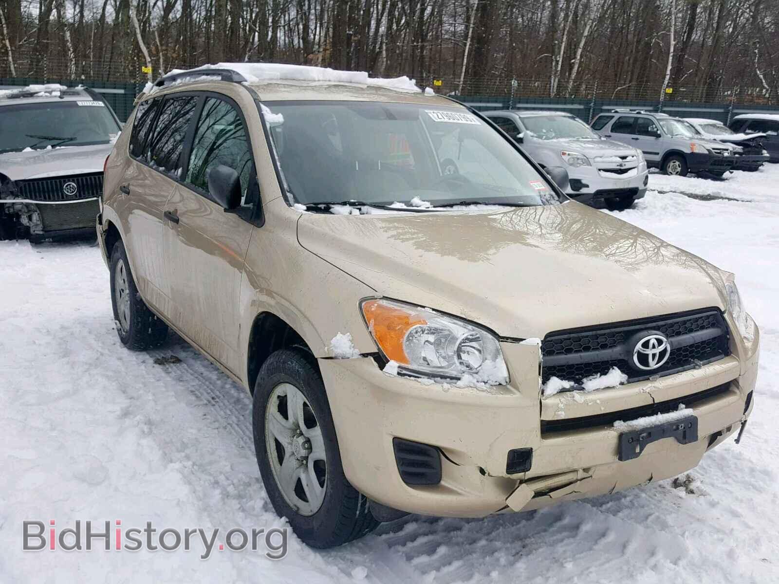 Фотография  - TOYOTA RAV4 2011