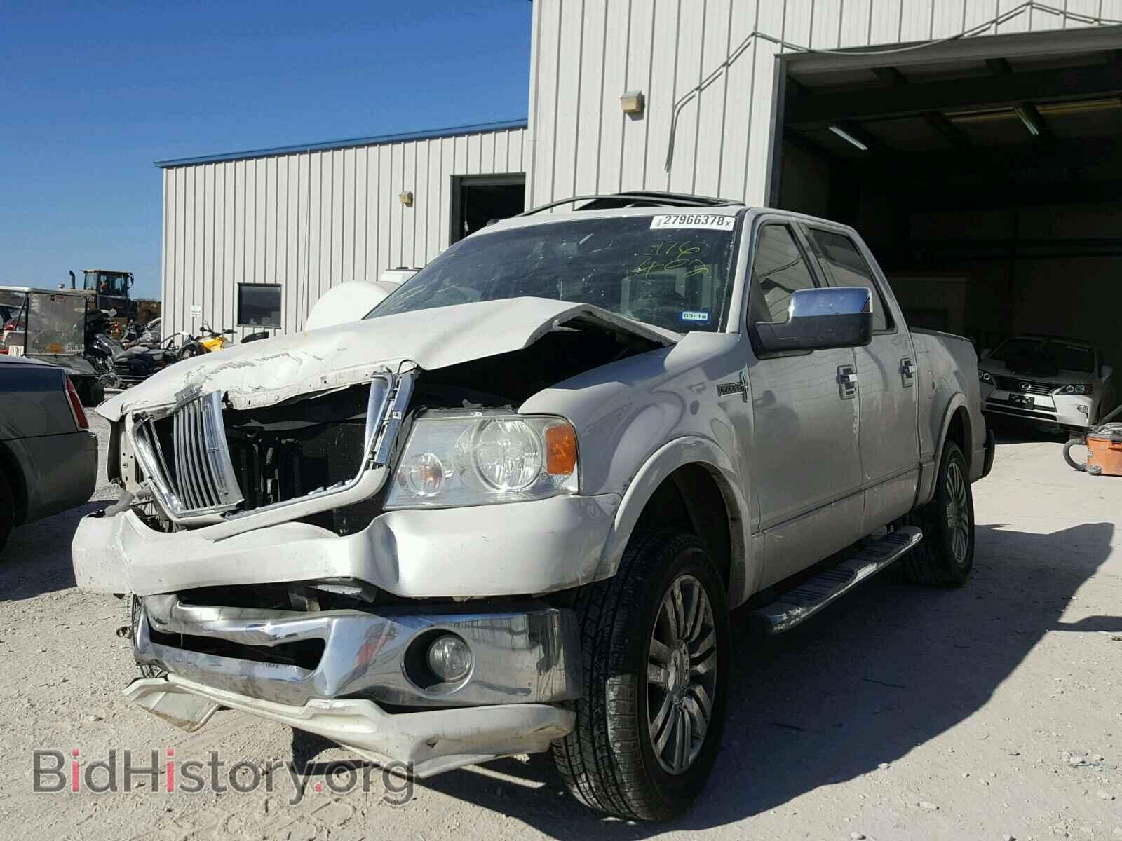 2006 LINCOLN MARK LT - VIN: 5LTPW18596FJ16402 - Photo 2