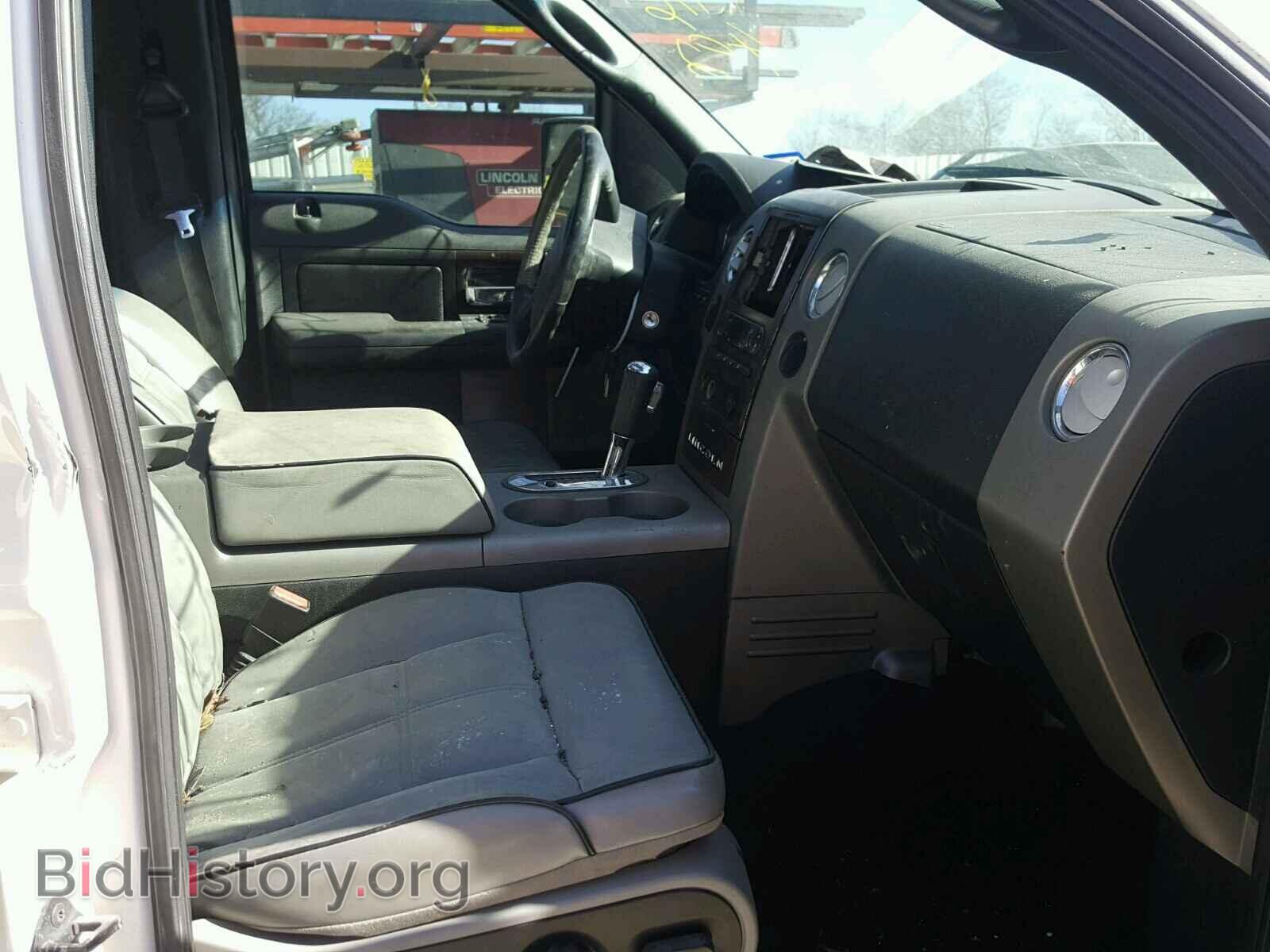 2006 LINCOLN MARK LT - VIN: 5LTPW18596FJ16402 - Photo 5