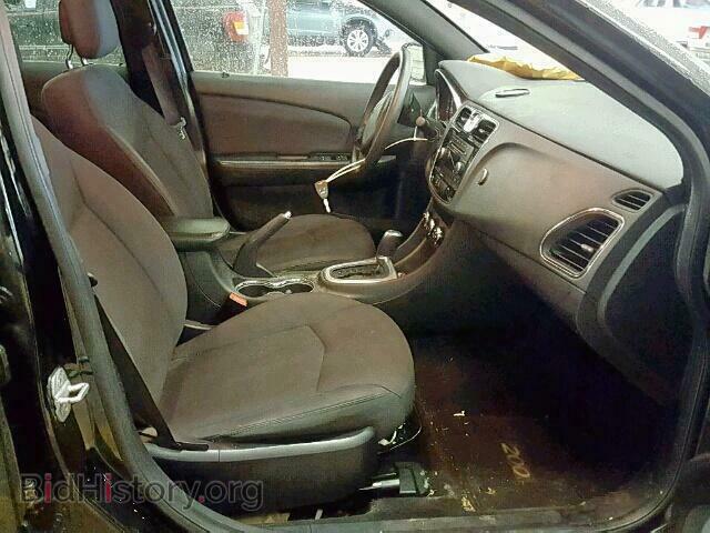2012 CHRYSLER 200 - VIN: 1C3CCBAB8CN330769 - Фото 5