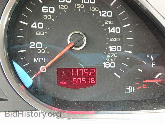 2011 AUDI A6 - VIN: WAUKGAFB3BN063258 - Фото 8