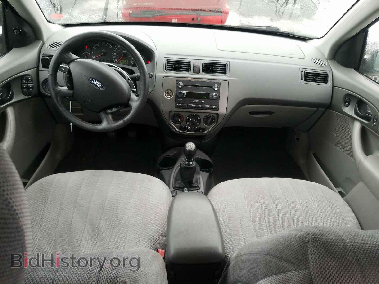 2005 FORD FOCUS - VIN: 1FAFP36N45W211805 - Фото 9