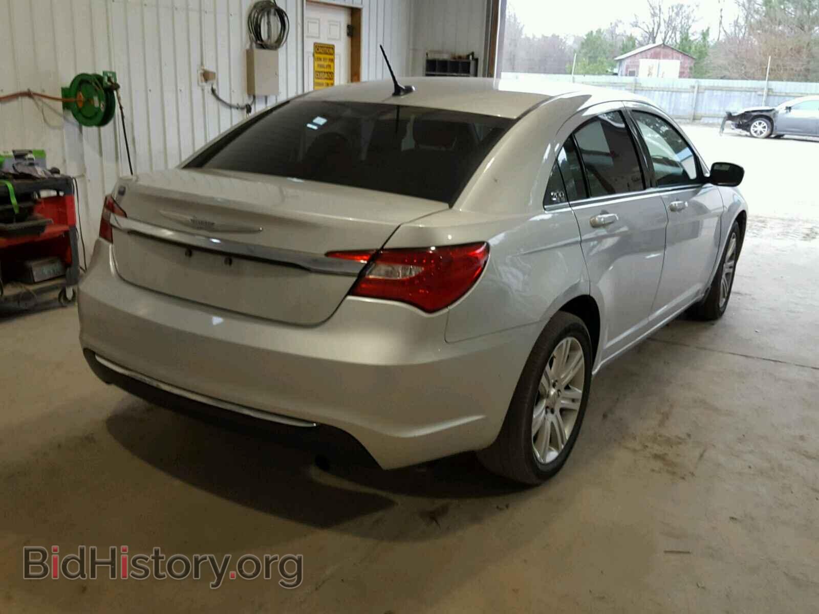 2012 CHRYSLER 200 - VIN: 1C3CCBBB8CN137455 - Photo 4