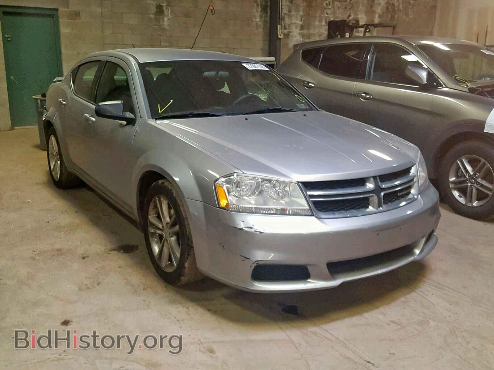 Фотография  - DODGE AVENGER 2013
