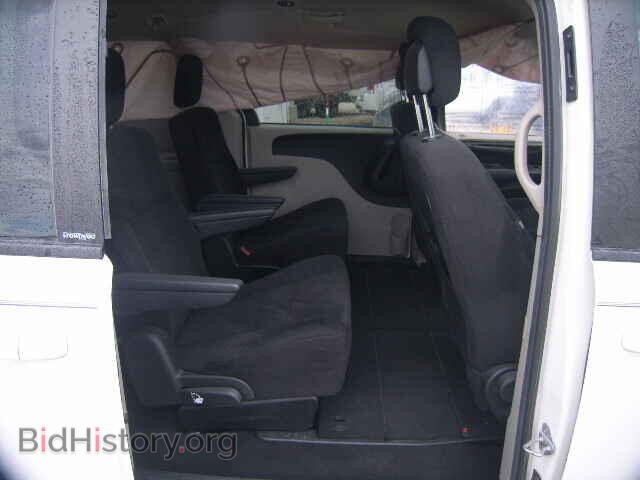 2011 DODGE CARAVAN - VIN: 2D4RN3DG2BR629076 - Photo 6