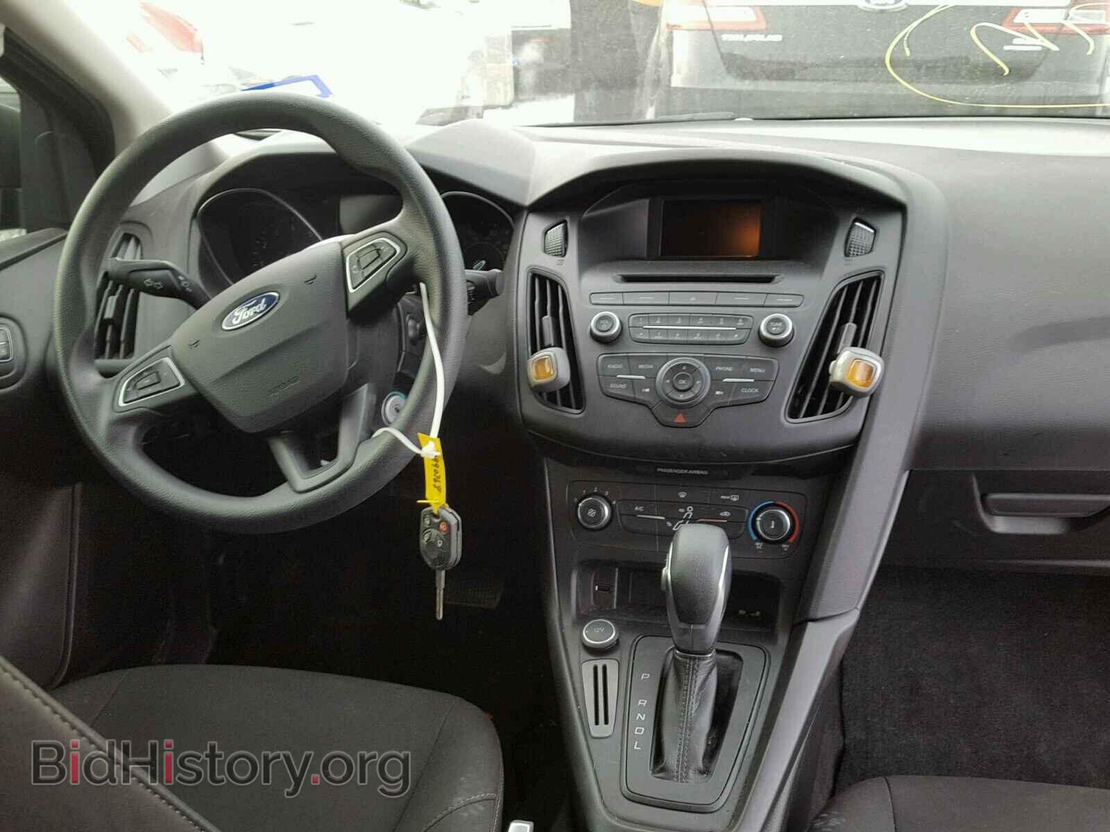 2017 FORD FOCUS - VIN: 1FADP3E28HL324256 - Photo 9