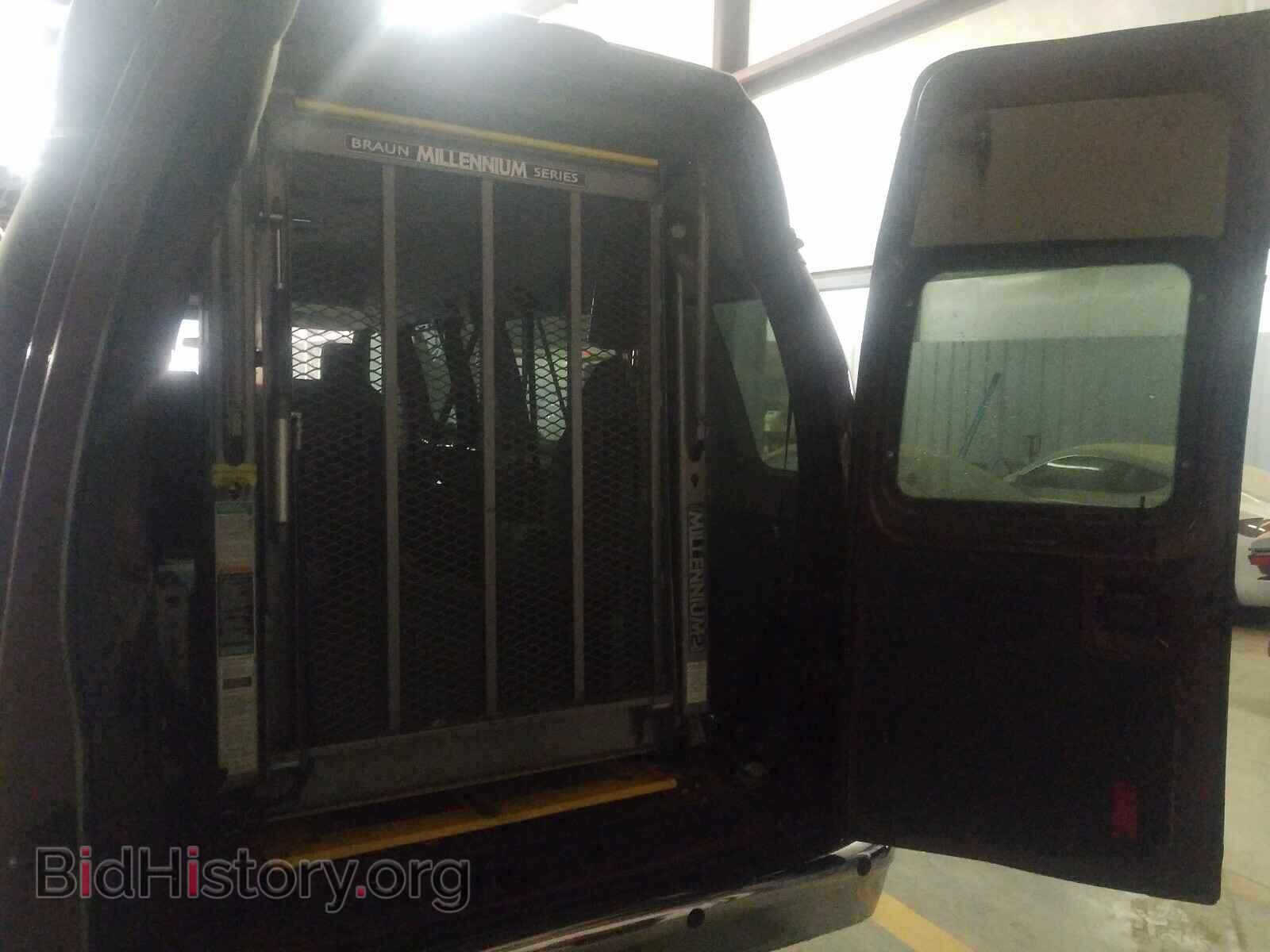 2009 FORD ECONOLINE - VIN: 1FBSS31L09DA22183 - Фото 9
