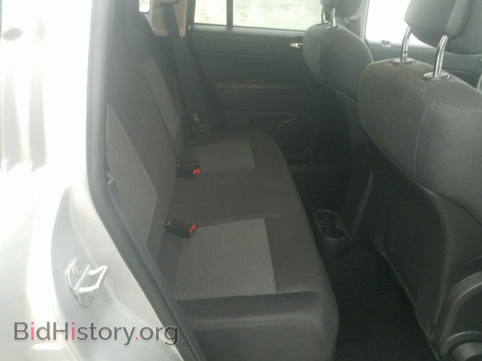 2011 JEEP COMPASS - VIN: 1J4NT1FA8BD138748 - Фото 6