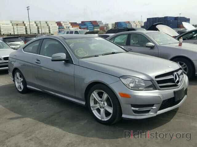 Photo WDDGJ4HB6FG388737 - MERCEDES-BENZ C 250 2015