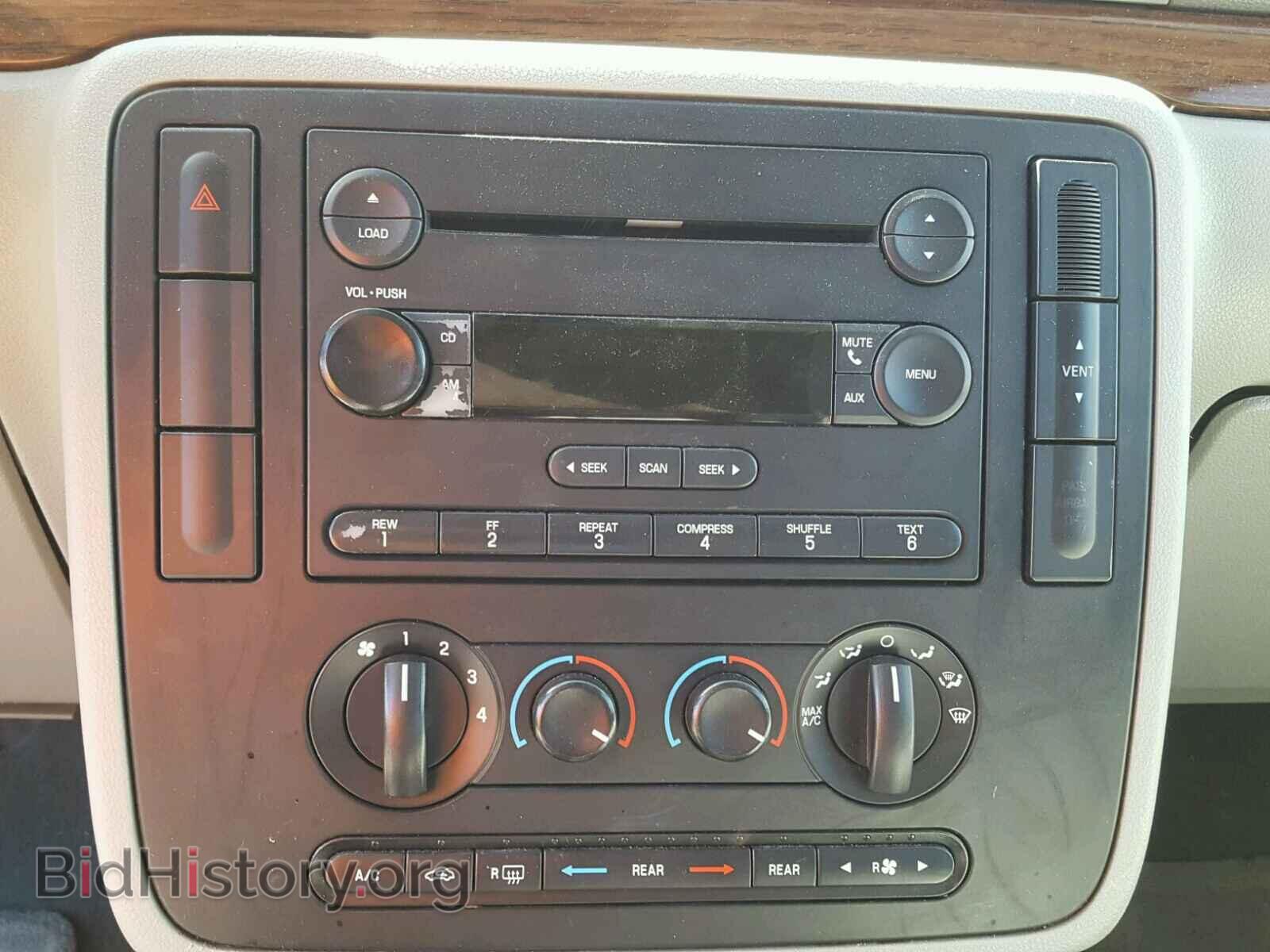 2004 FORD FREESTAR - VIN: 2FMZA52264BA03128 - Фото 9