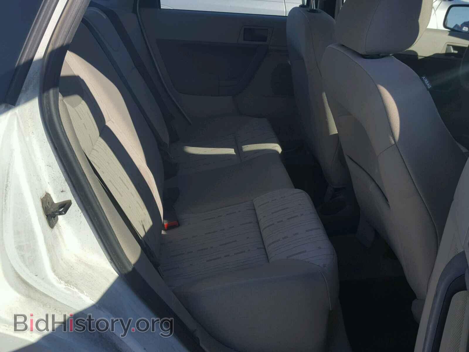 2008 FORD FOCUS - VIN: 1FAHP35N18W282989 - Photo 6